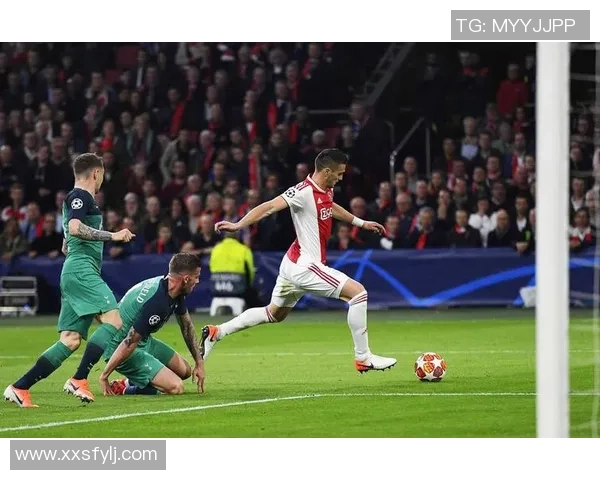 掌握足球常传球技巧提升团队配合与比赛胜率的关键策略